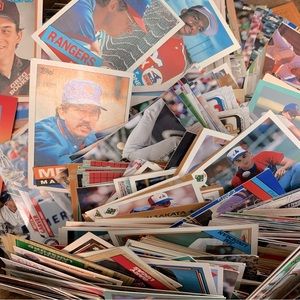 1000s of baseball cards